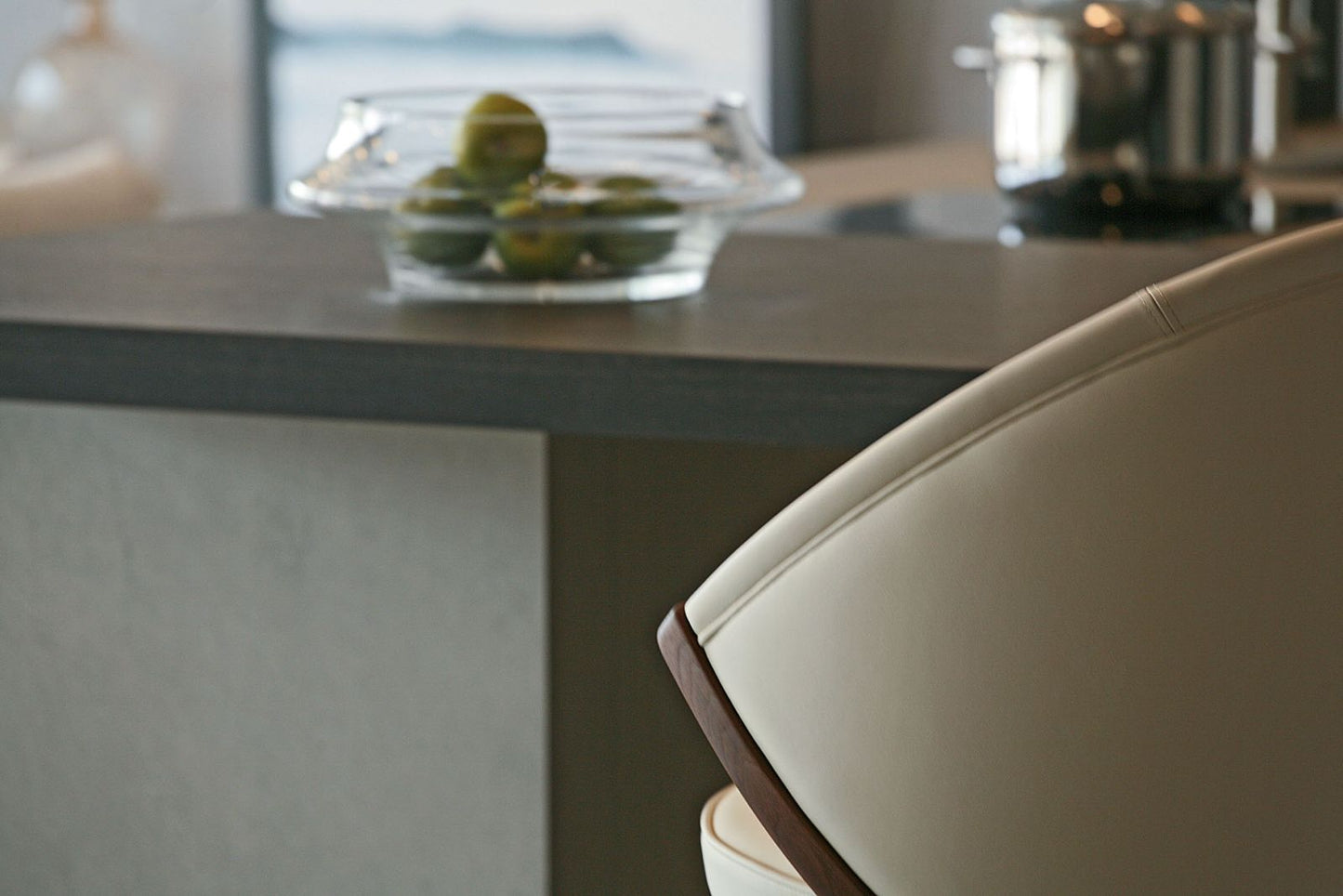 Peressini Casa - Bow stool - Scossa