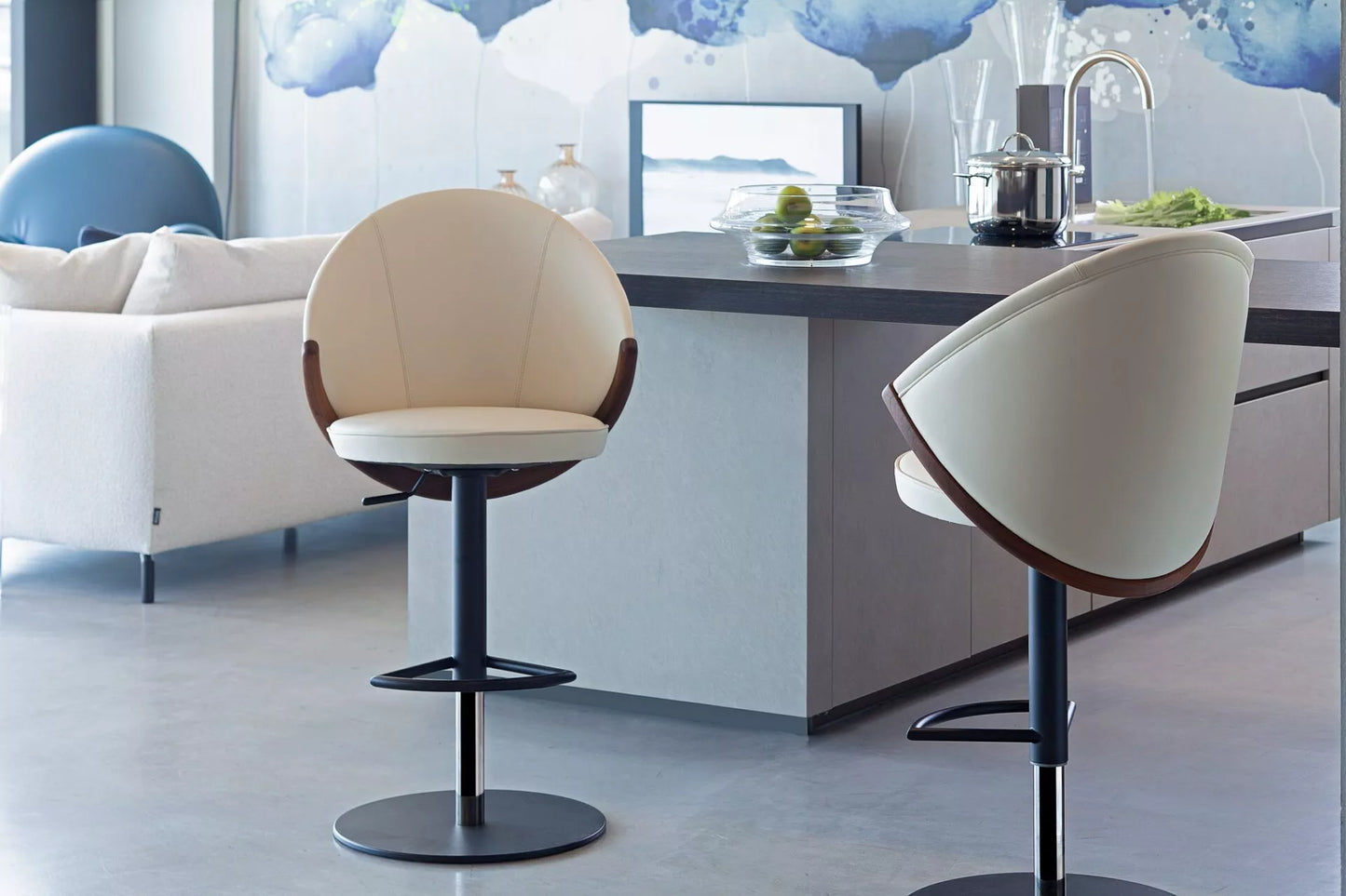 Peressini Casa - Bow stool - Scossa