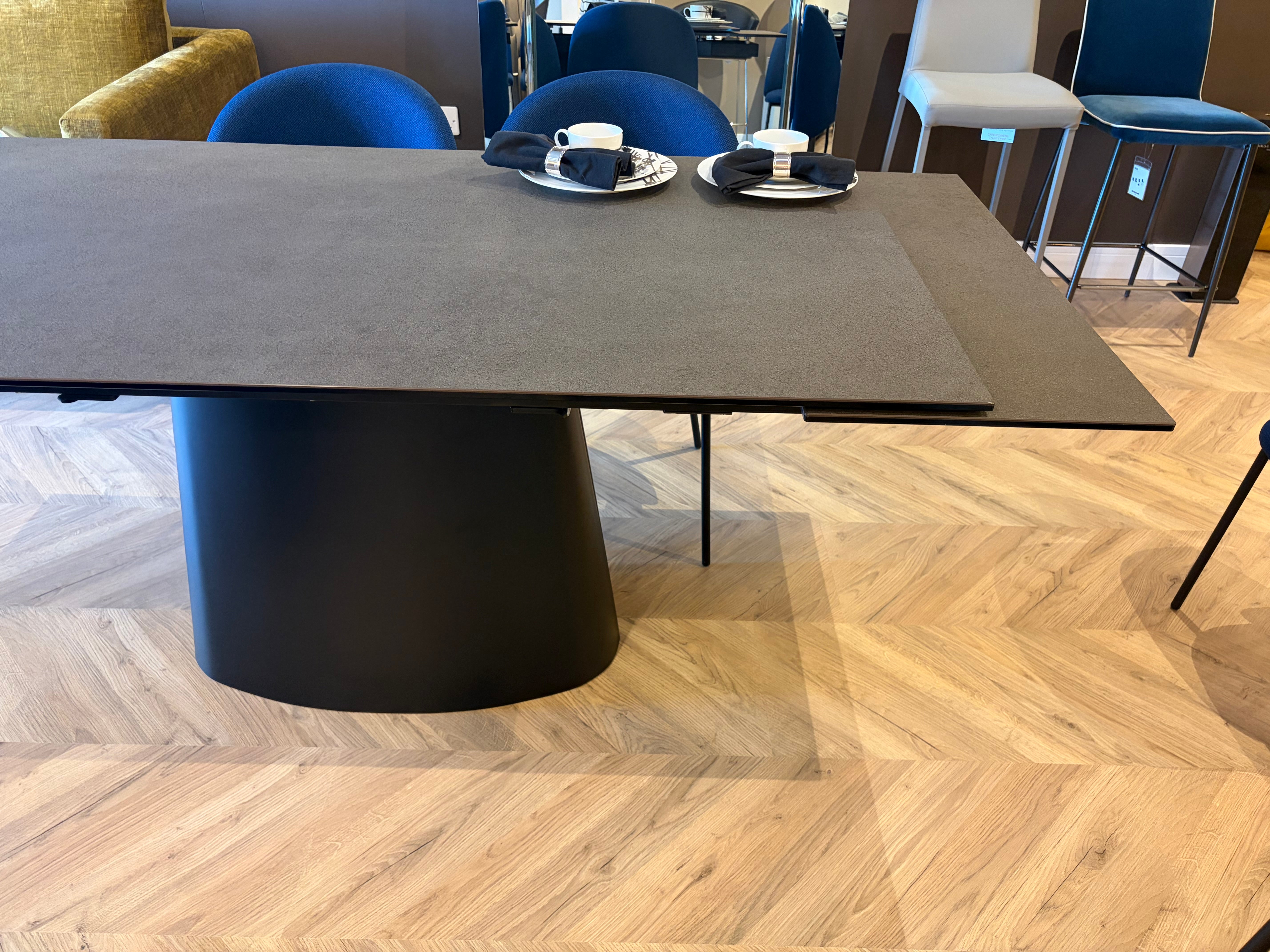 Connubia - Ellisse ceramic dining table (Clearance)