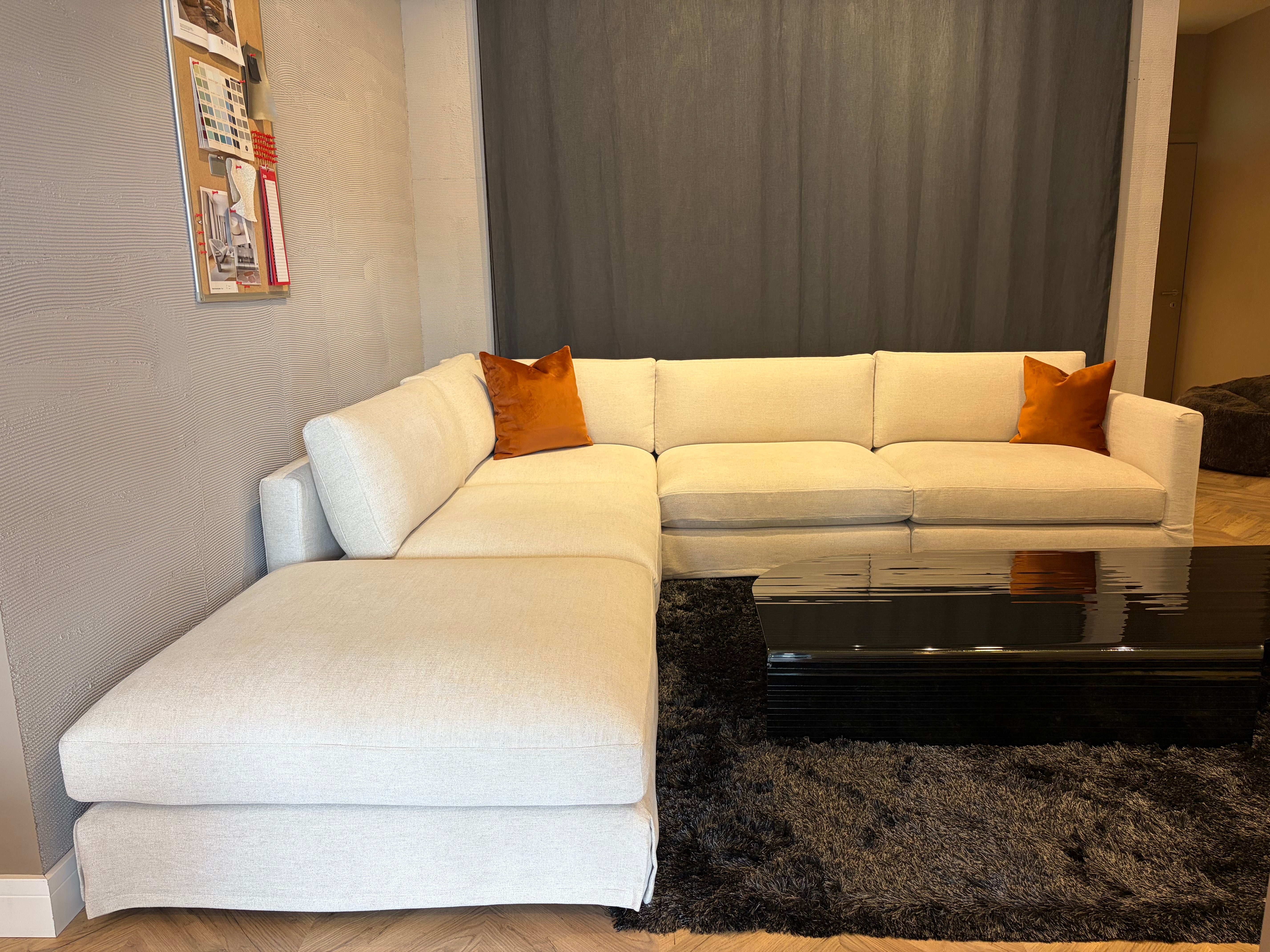 Contempo - Modular corner sofa with pouf (Clearance)