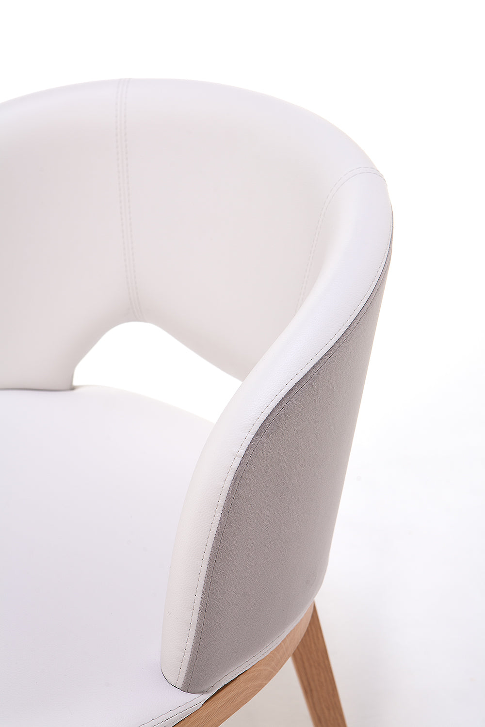 Peressini Casa - Fashion chair with Natural Walnut leg