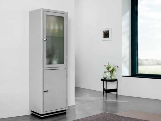 Muller Moebel - SB 422 Cabinet