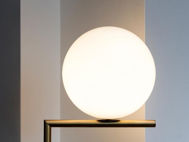 Flos | Modern IC F1 Floor light | Scossa